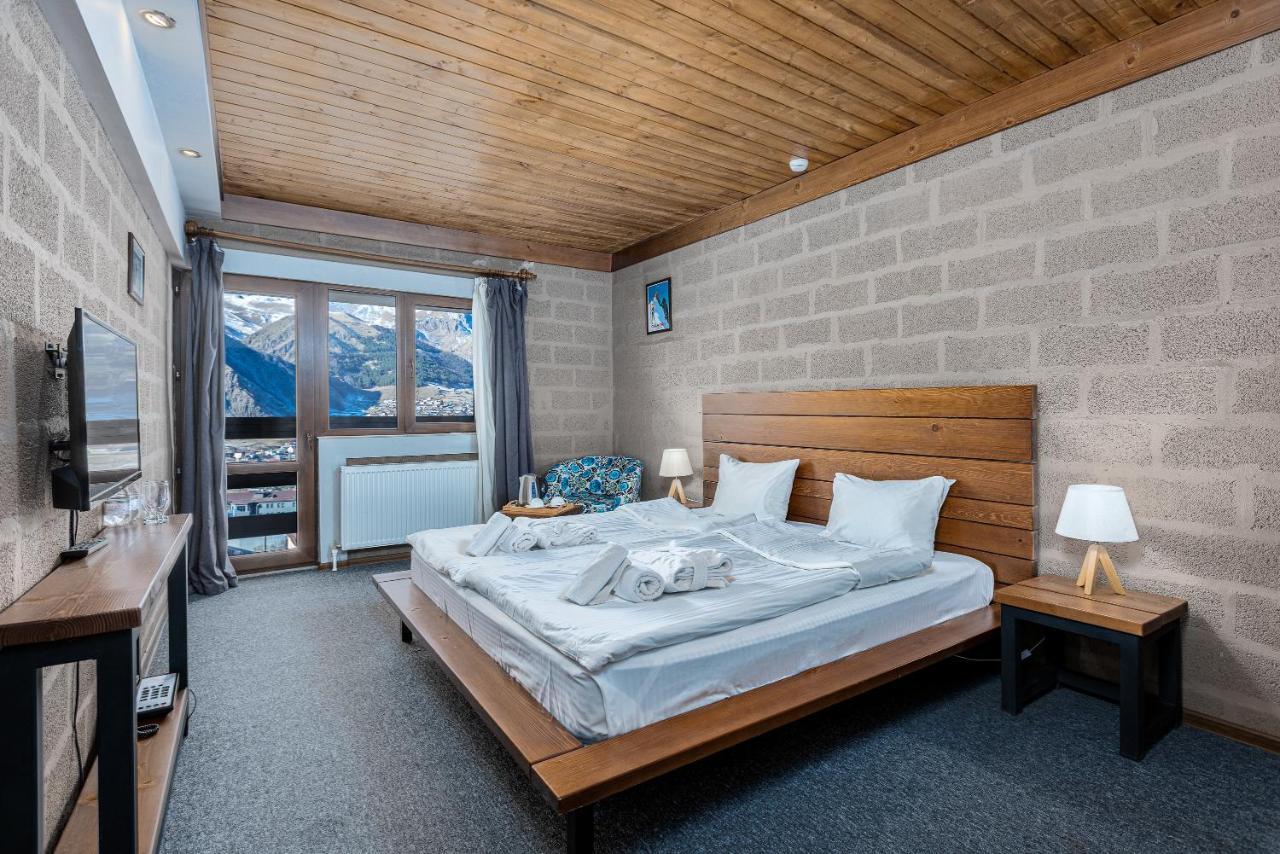 Alpine Lounge Boutique Hotel Kazbegi Ngoại thất bức ảnh