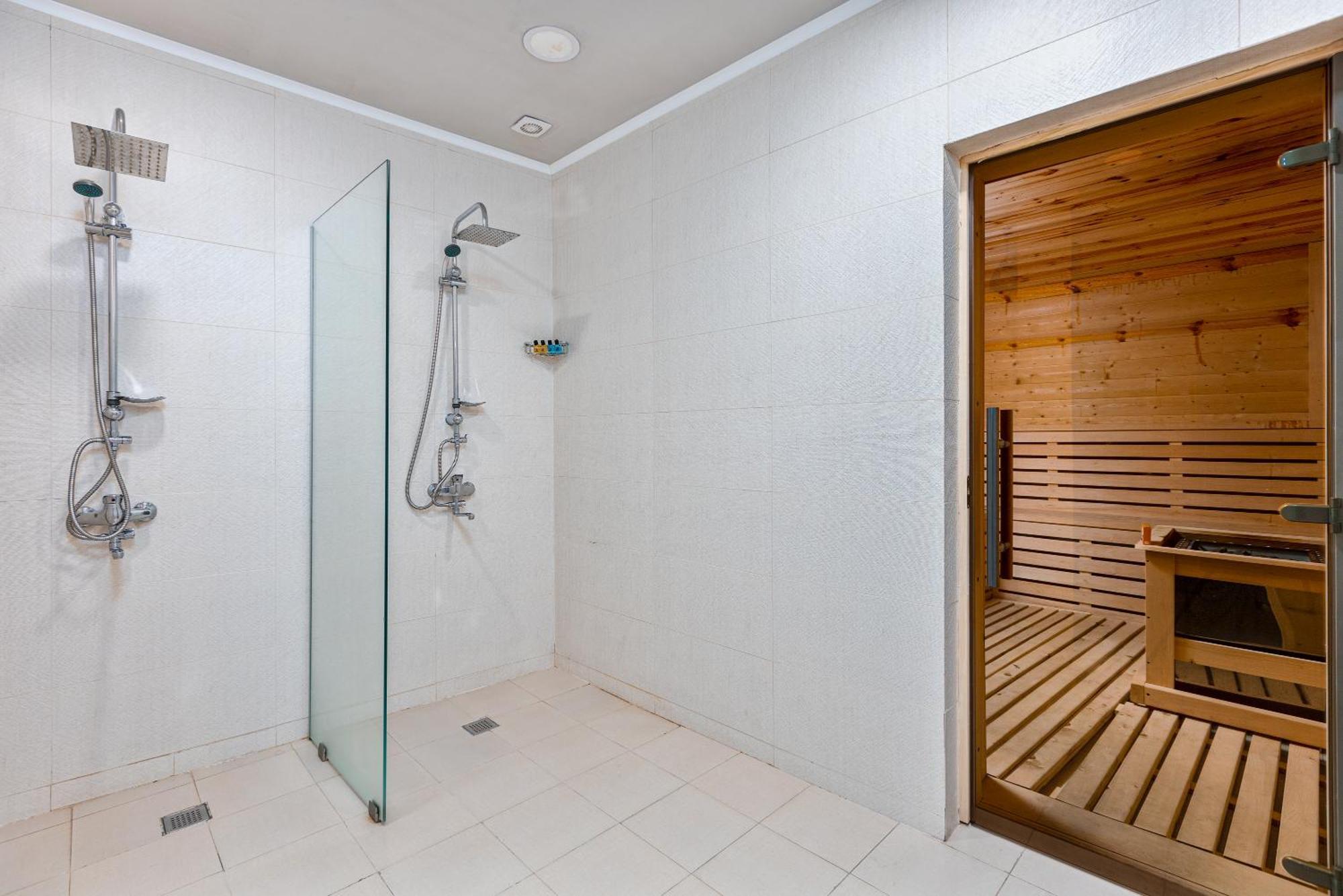 Alpine Lounge Boutique Hotel Kazbegi Ngoại thất bức ảnh