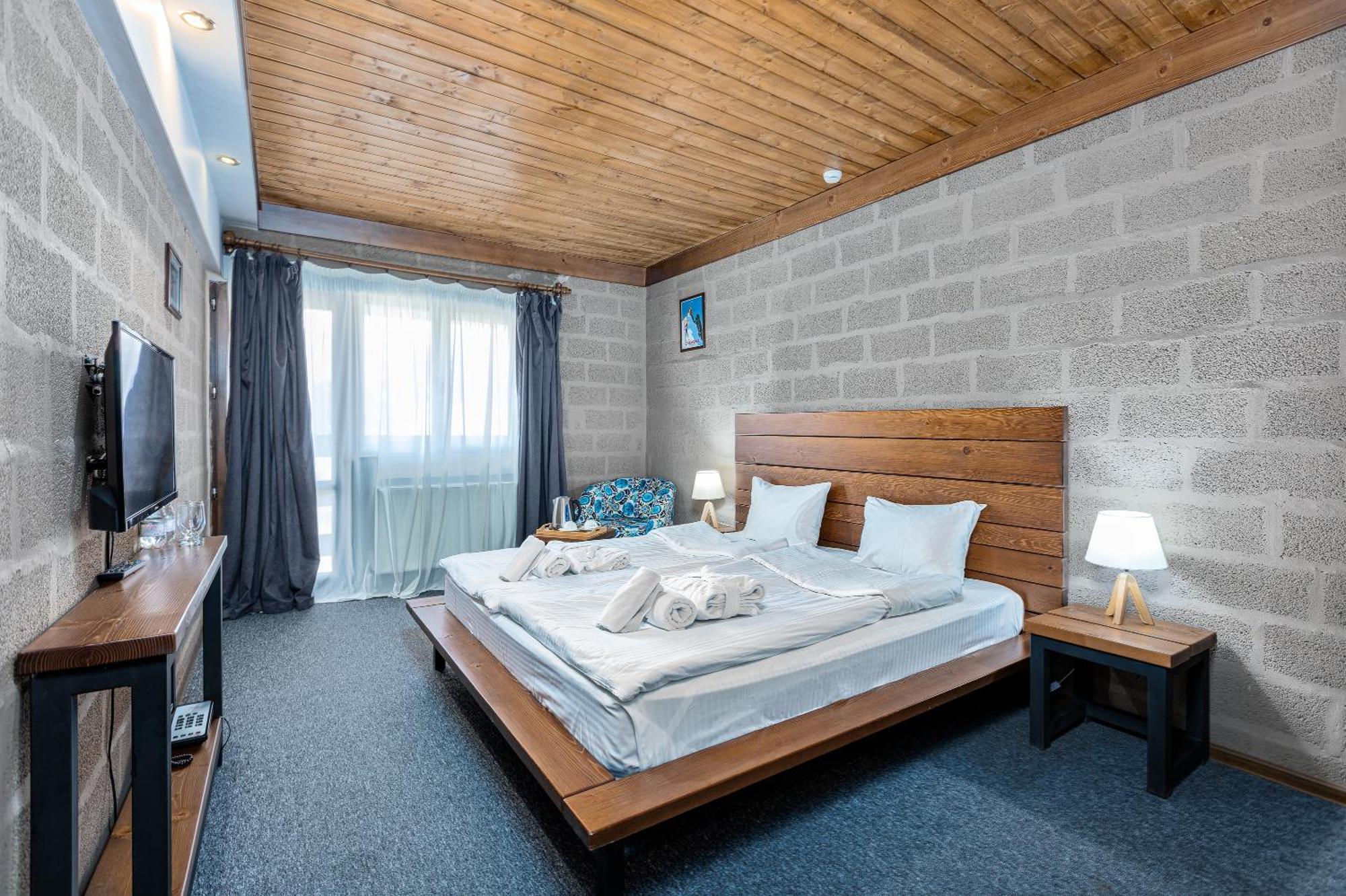 Alpine Lounge Boutique Hotel Kazbegi Phòng bức ảnh