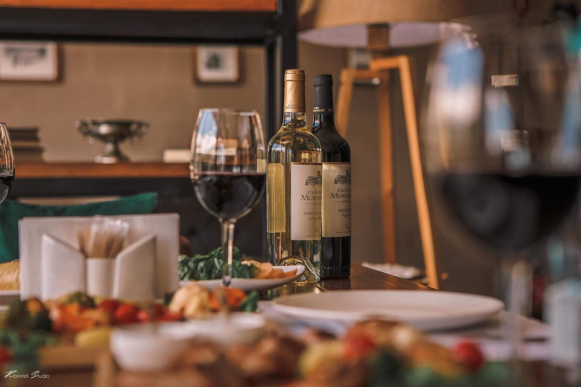 Alpine Lounge Boutique Hotel Kazbegi Ngoại thất bức ảnh