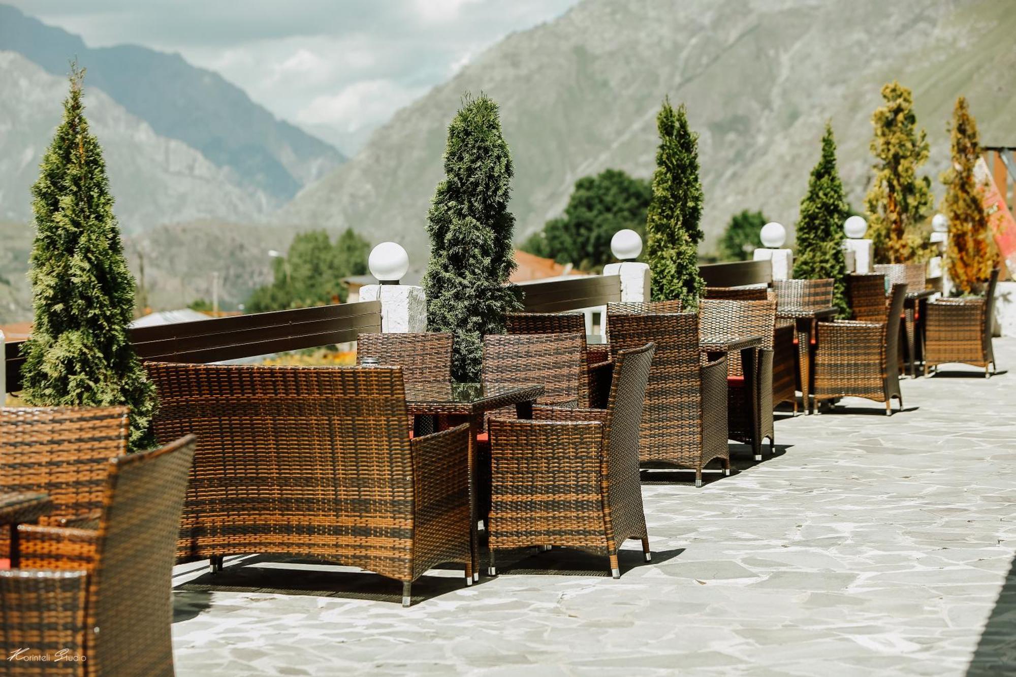 Alpine Lounge Boutique Hotel Kazbegi Ngoại thất bức ảnh