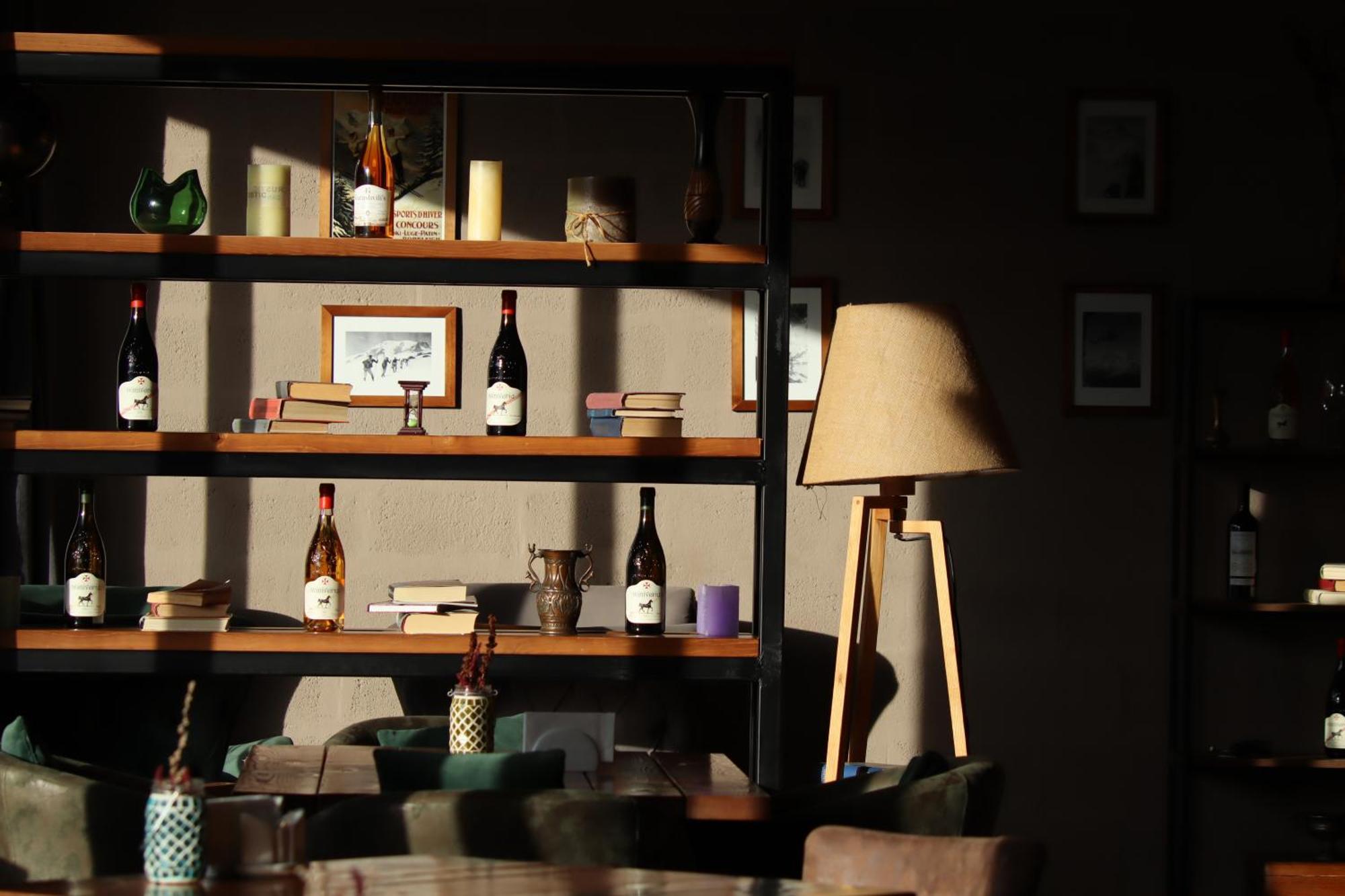 Alpine Lounge Boutique Hotel Kazbegi Ngoại thất bức ảnh