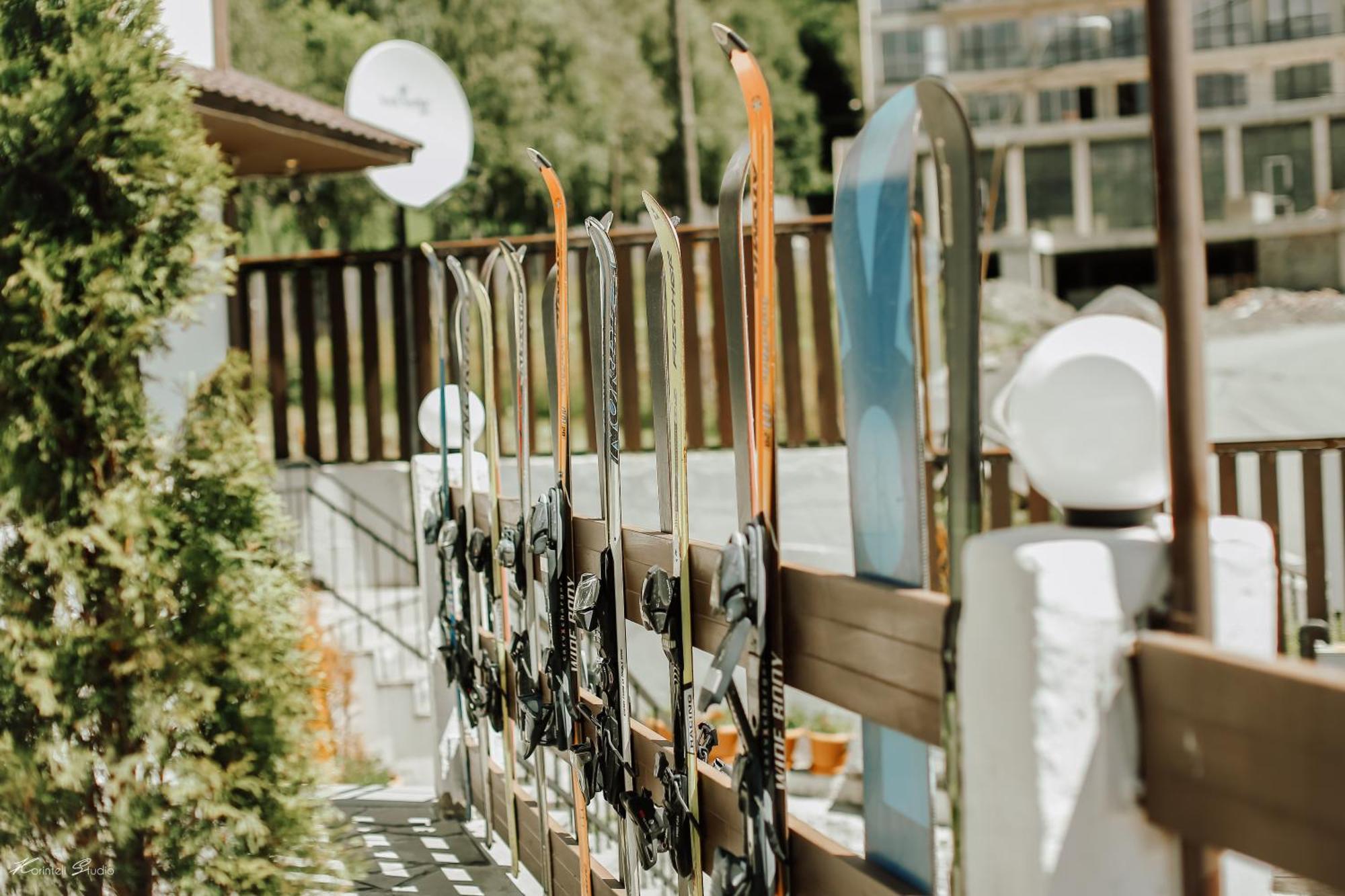 Alpine Lounge Boutique Hotel Kazbegi Ngoại thất bức ảnh